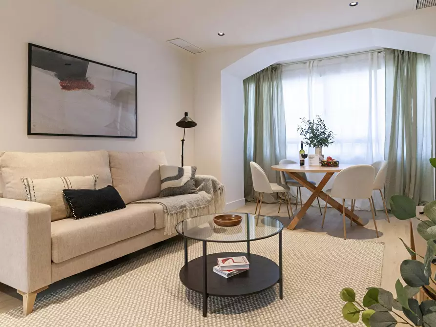 Immagine 6 di Appartamento in affitto  in Calle del Doctor Fleming a Madrid