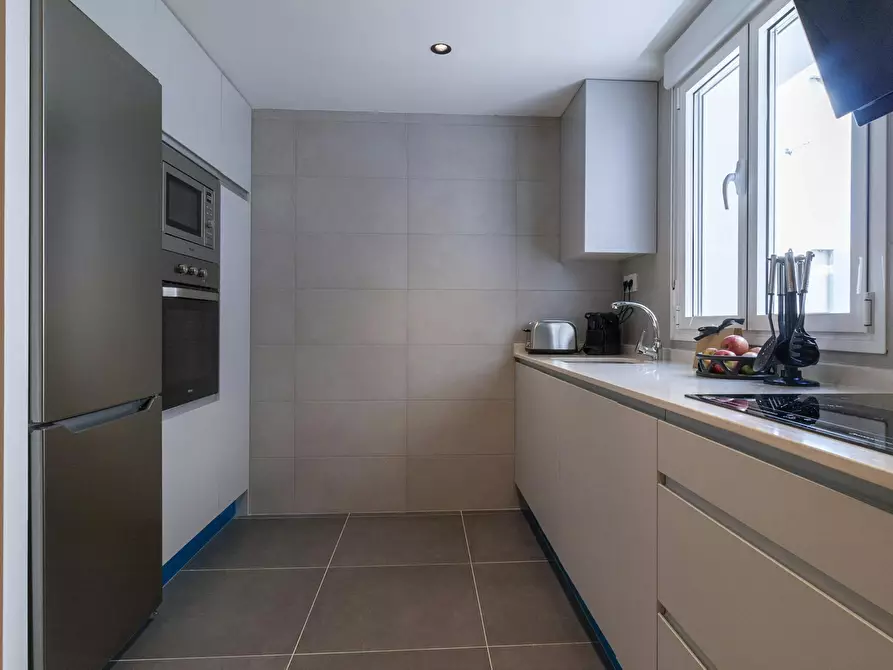 Immagine 9 di Appartamento in affitto  in Calle del Doctor Fleming a Madrid