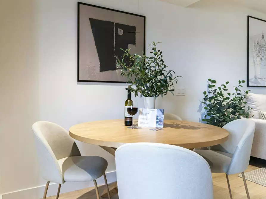 Immagine 6 di Appartamento in affitto  in Calle del Doctor Fleming a Madrid