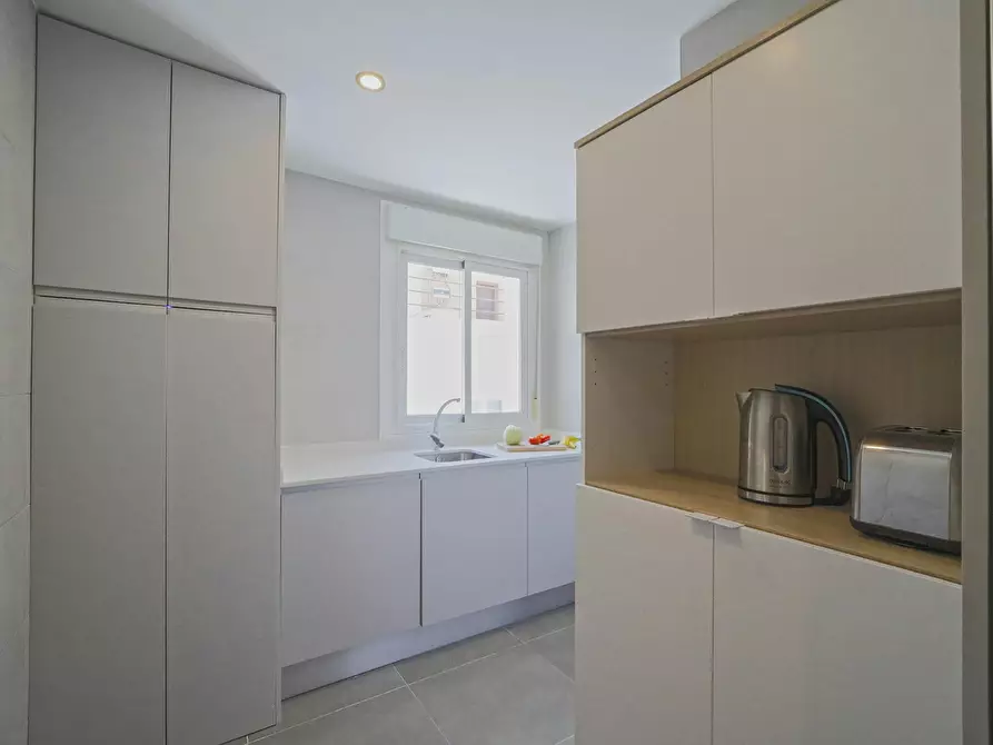 Immagine 10 di Appartamento in affitto  in Calle del Doctor Fleming a Madrid