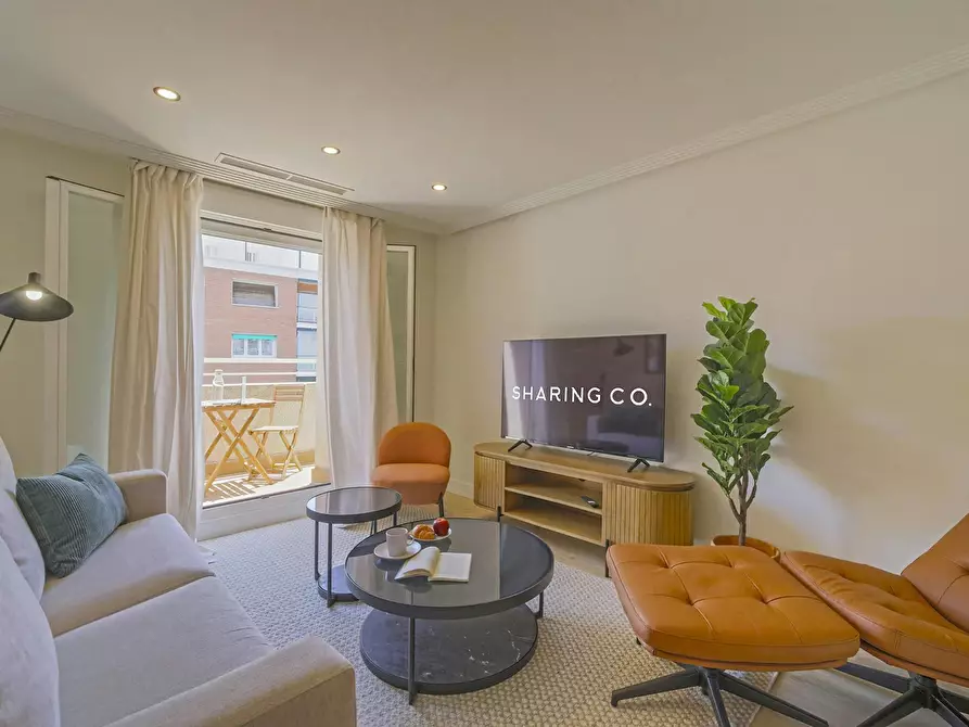 Immagine 3 di Appartamento in affitto  in Calle del Doctor Fleming a Madrid