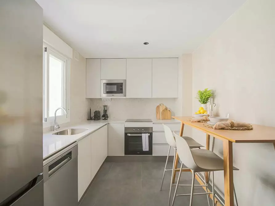 Immagine 10 di Appartamento in affitto  in Calle del Doctor Fleming a Madrid