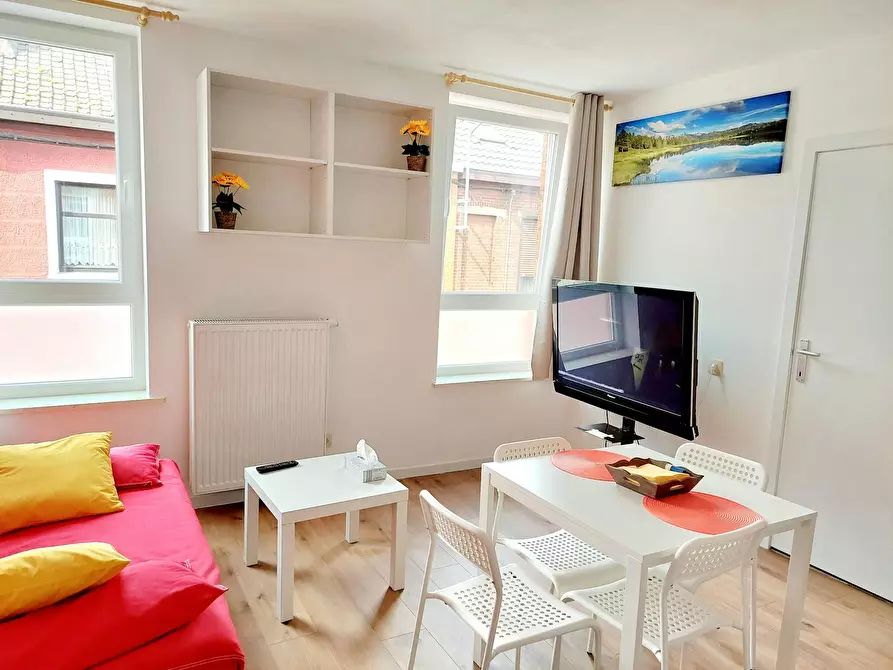 Immagine 5 di Appartamento in affitto  in Rue Jules Houssière a Dampremy