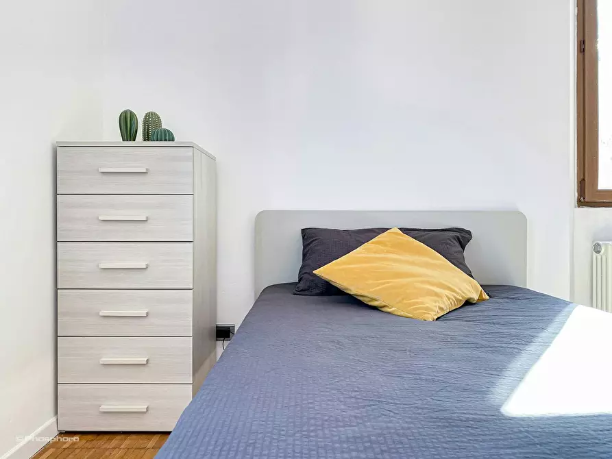 Immagine 6 di Camera in affitto  in Via del Brennero a Trento