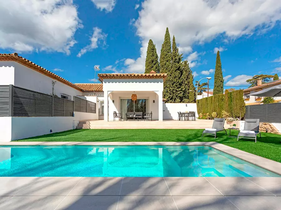 Immagine 1 di Casa indipendente in affitto  in Calle San Juan Bautista de la Salle a Morales, Los (Cordoba)