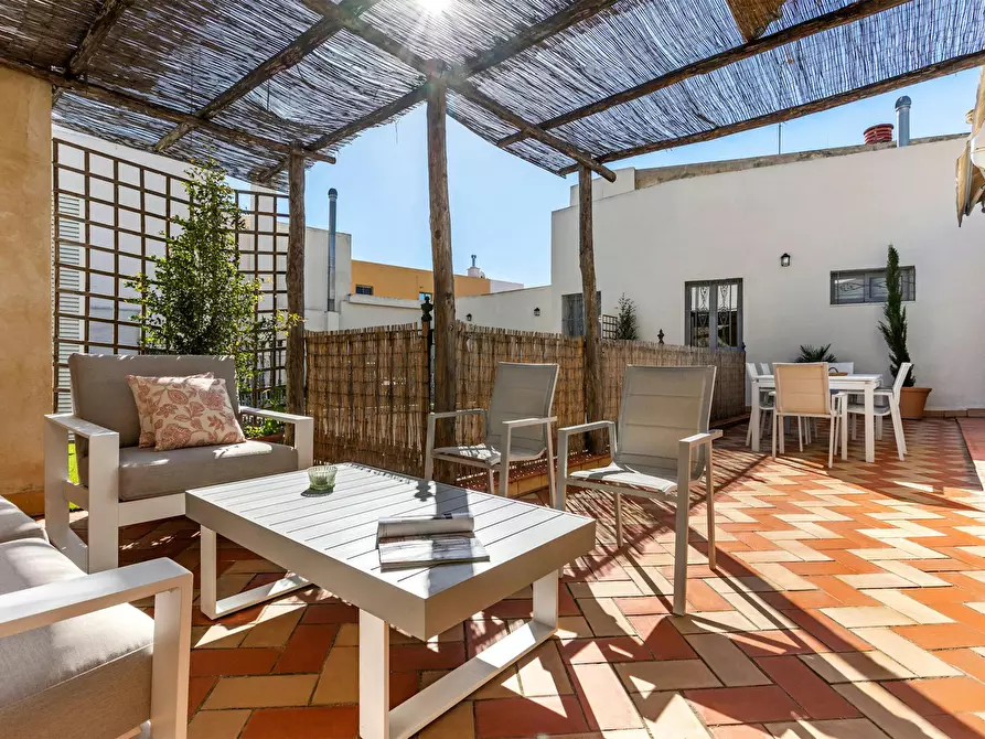 Immagine 7 di Appartamento in affitto  in Calle Abades a Sevilla