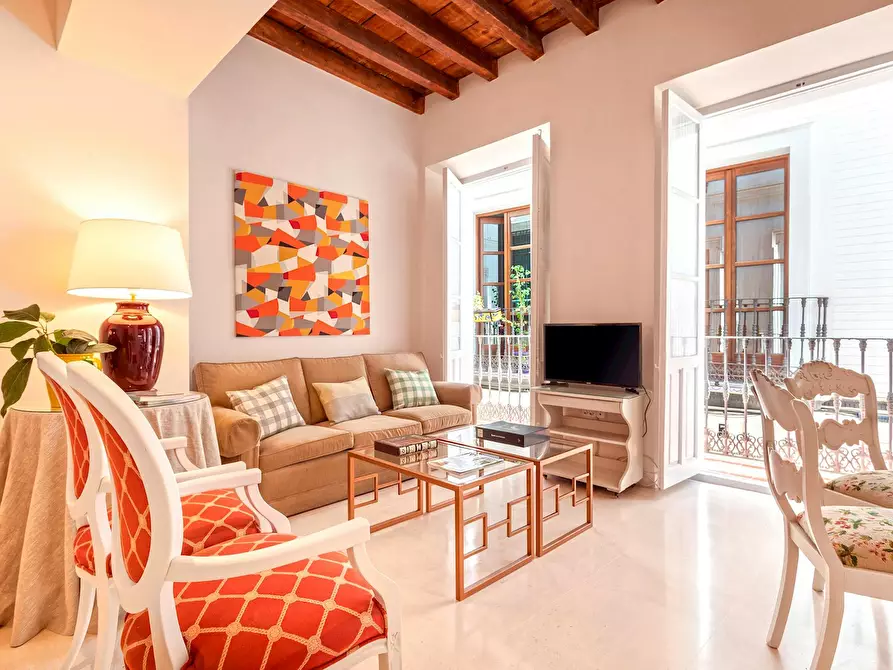Immagine 2 di Casa indipendente in affitto  in Calle Ángeles a Sevilla