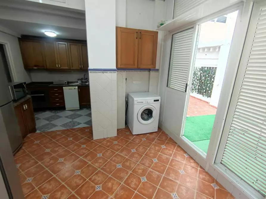 Immagine 7 di Camera in affitto  in Calle Trajano a Almeria