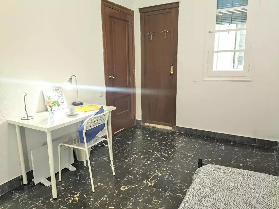 Immagine 4 di Camera in affitto  in Carrer Conca a Valencia