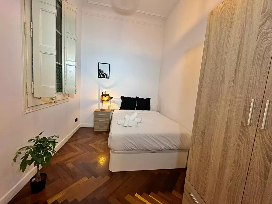 Immagine 1 di Camera in affitto  in Carrer de Pau Claris a Barcelona