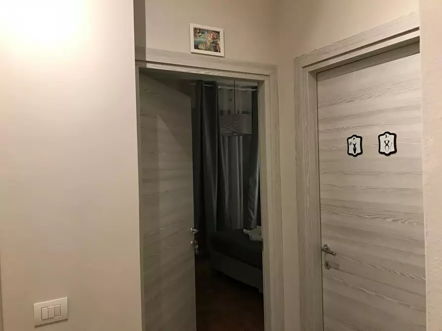 Immagine 3 di Camera in affitto  in Via Giacomo Carissimi a Firenze