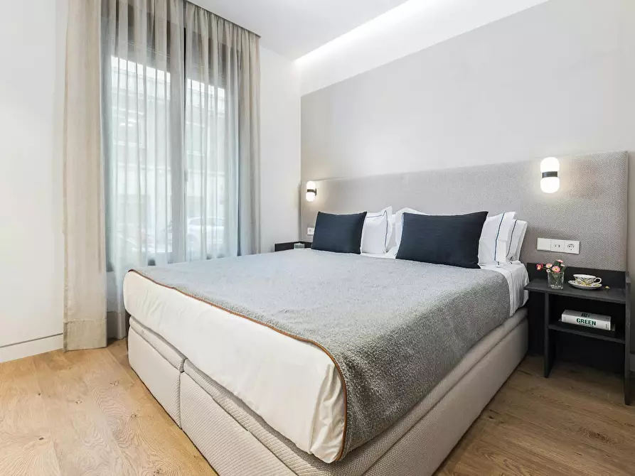 Immagine 9 di Appartamento in affitto  in Calle de Colomer a Madrid