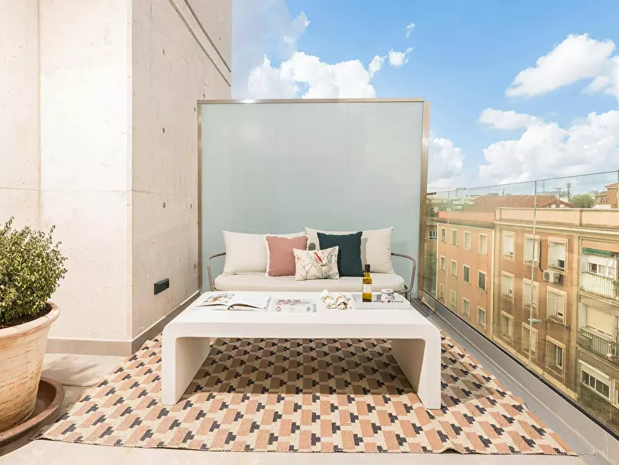 Immagine 7 di Appartamento in affitto  in Calle de Colomer a Madrid
