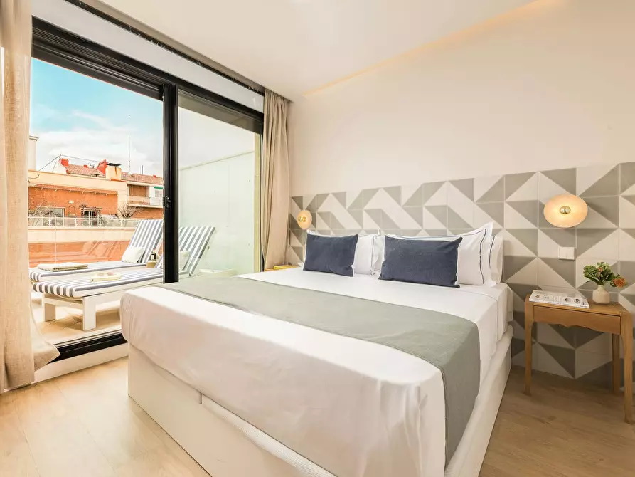 Immagine 9 di Appartamento in affitto  in Calle de Colomer a Madrid