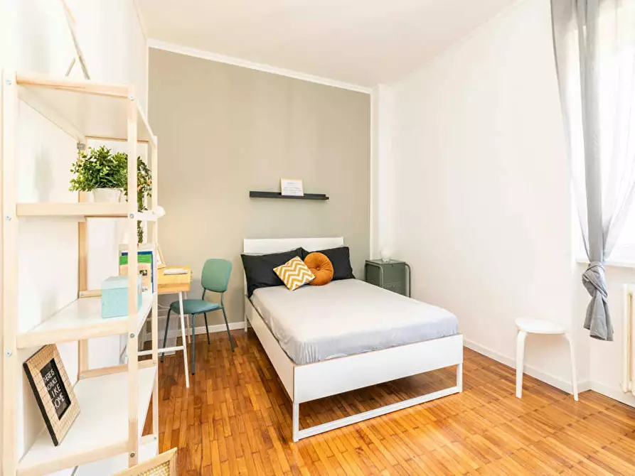 Immagine 5 di Camera in affitto  in Via Arcivescovo Romilli a Milano