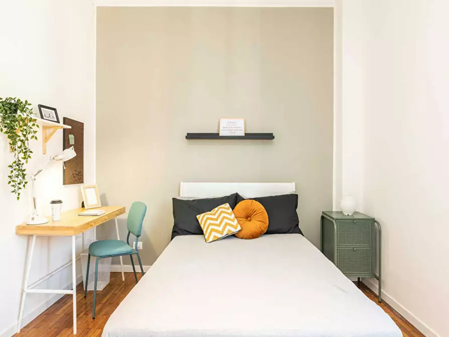 Immagine 4 di Camera in affitto  in Via Arcivescovo Romilli a Milano