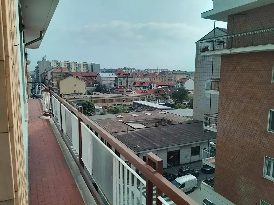 Immagine 6 di Camera in affitto  in Via Eritrea a Torino