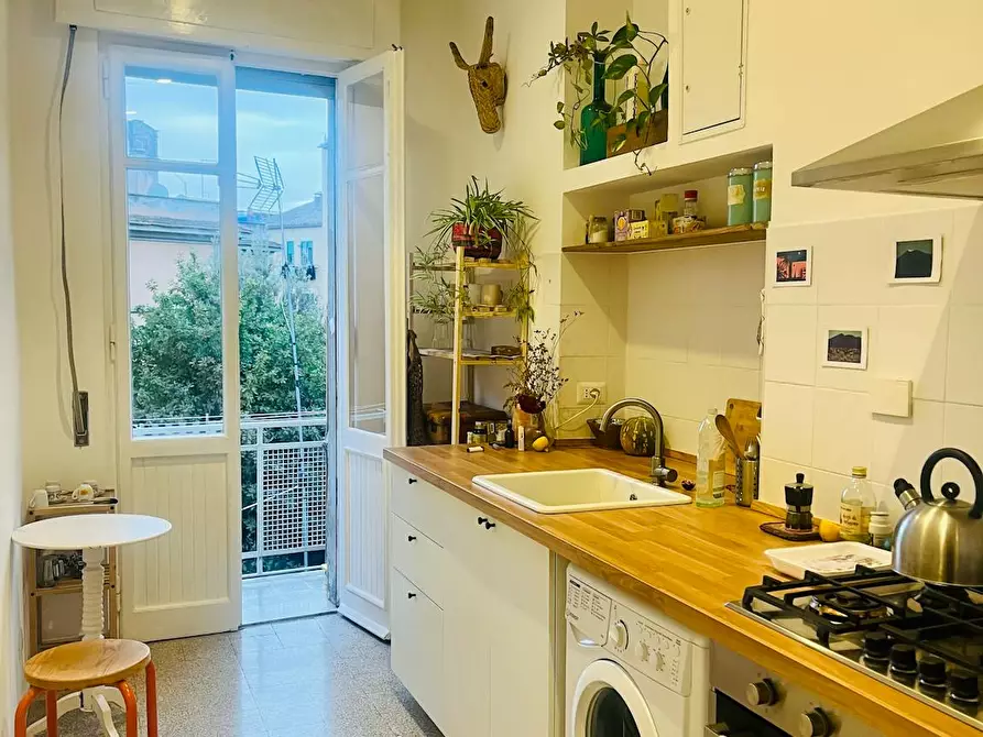 Immagine 1 di Camera in affitto  in Via Giuseppe Cei a Roma