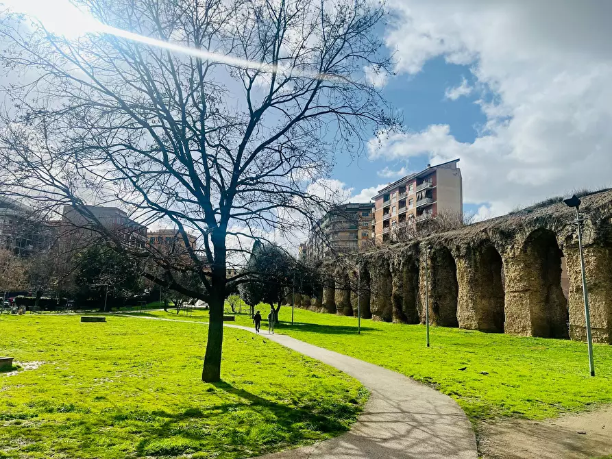 Immagine 5 di Camera in affitto  in Via Giuseppe Cei a Roma