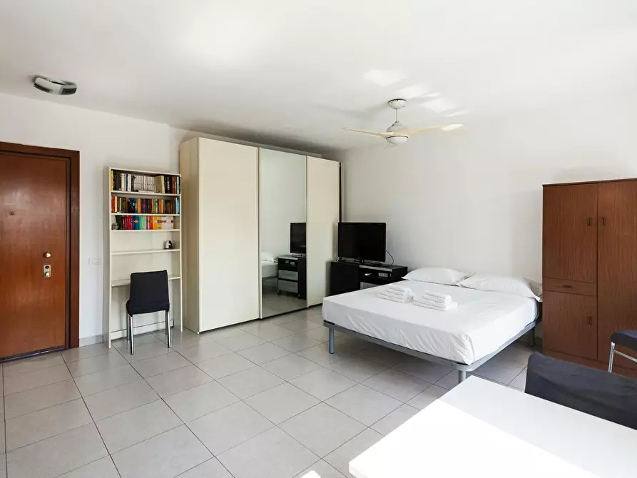 Immagine 5 di Appartamento in affitto  in Via Trasimeno a Milano