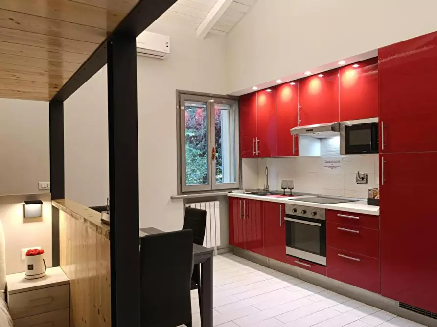 Immagine 2 di Appartamento in affitto  in Via Caduti della Via Fani a Bologna