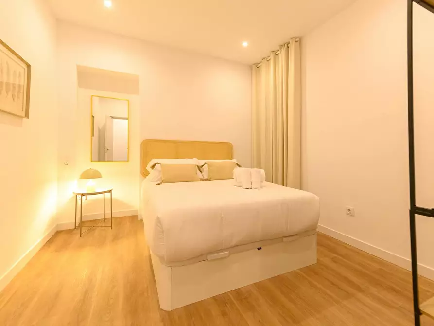 Immagine 6 di Appartamento in affitto  in Calle de Feijoo a Madrid
