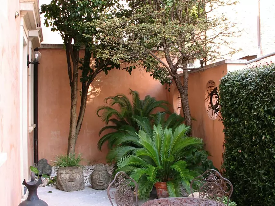 Immagine 5 di Camera in affitto  in Via Aleardo Aleardi a Padova