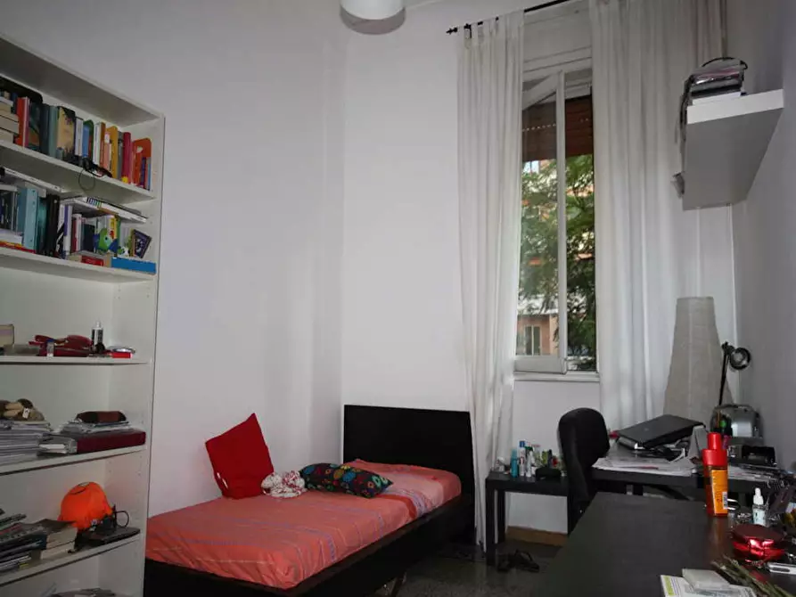 Immagine 1 di Camera in affitto  in Piazza Maria Adelaide di Savoia a Milano