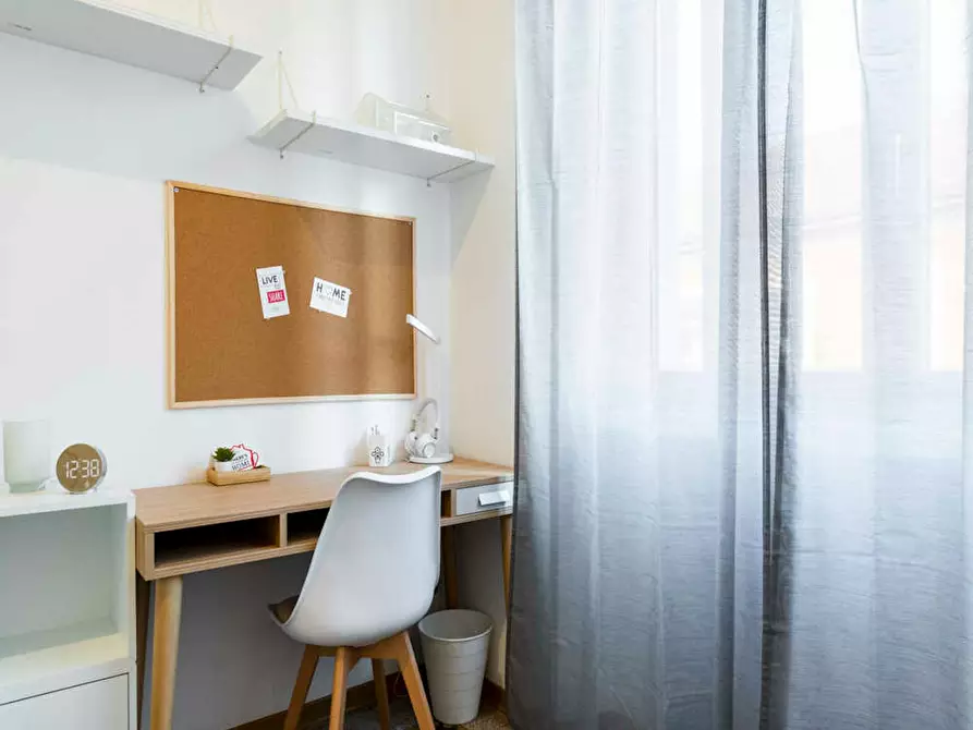 Immagine 6 di Camera in affitto  in Via Carmagnola a Milano