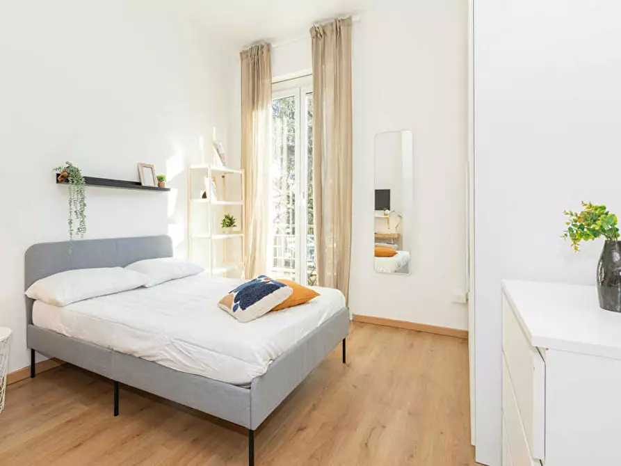 Immagine 3 di Camera in affitto  in Via Giuseppe Regaldi a Milano