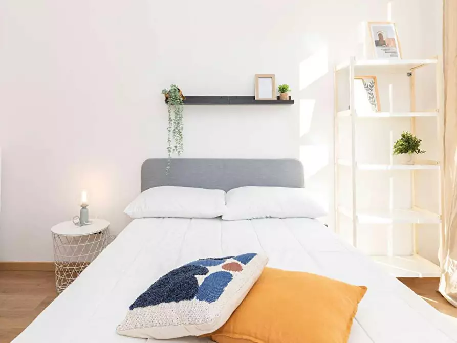 Immagine 4 di Camera in affitto  in Via Giuseppe Regaldi a Milano