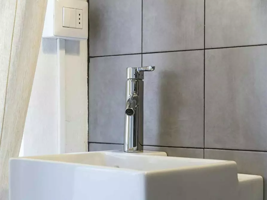 Immagine 8 di Camera in affitto  in Via Salvatore Barzilai a Milano