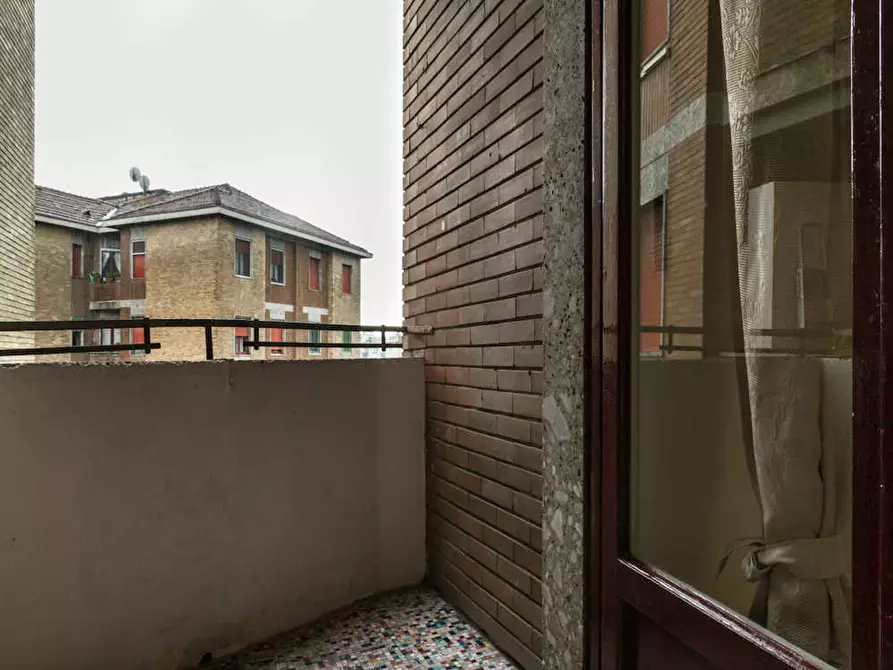 Immagine 10 di Camera in affitto  in Via Salvatore Barzilai a Milano