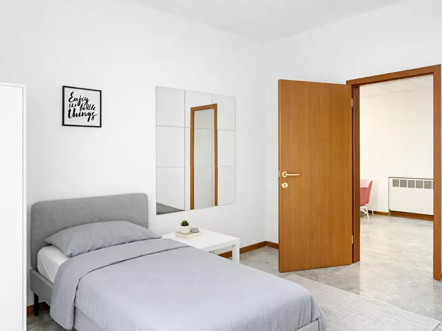 Immagine 2 di Camera in affitto  in Viale Giuseppe Barilli Quirico Filopanti a Bologna