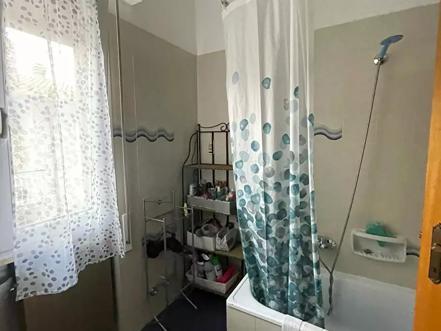 Immagine 8 di Camera in affitto  in Via delle Industrie a Ravenna