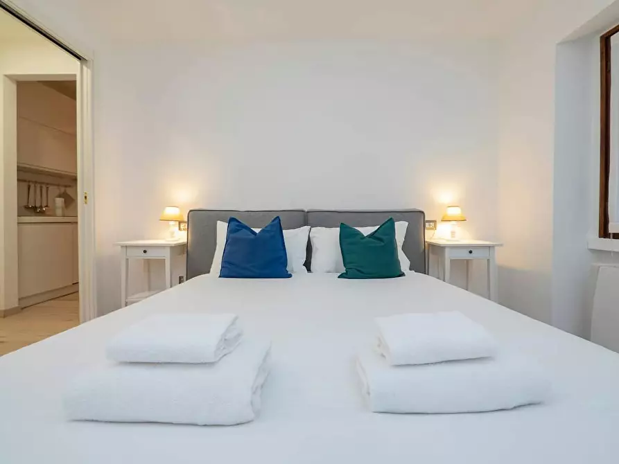 Immagine 8 di Appartamento in affitto  in Via Vigevano a Milano