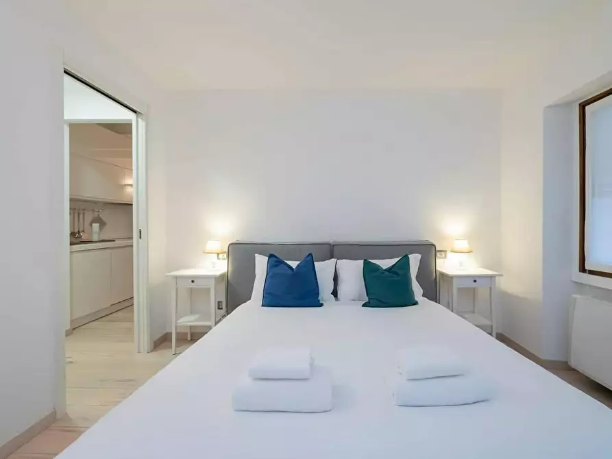 Immagine 2 di Appartamento in affitto  in Via Vigevano a Milano