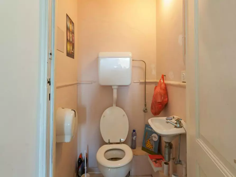 Immagine 8 di Camera in affitto  in Rue du Trône a Ixelles