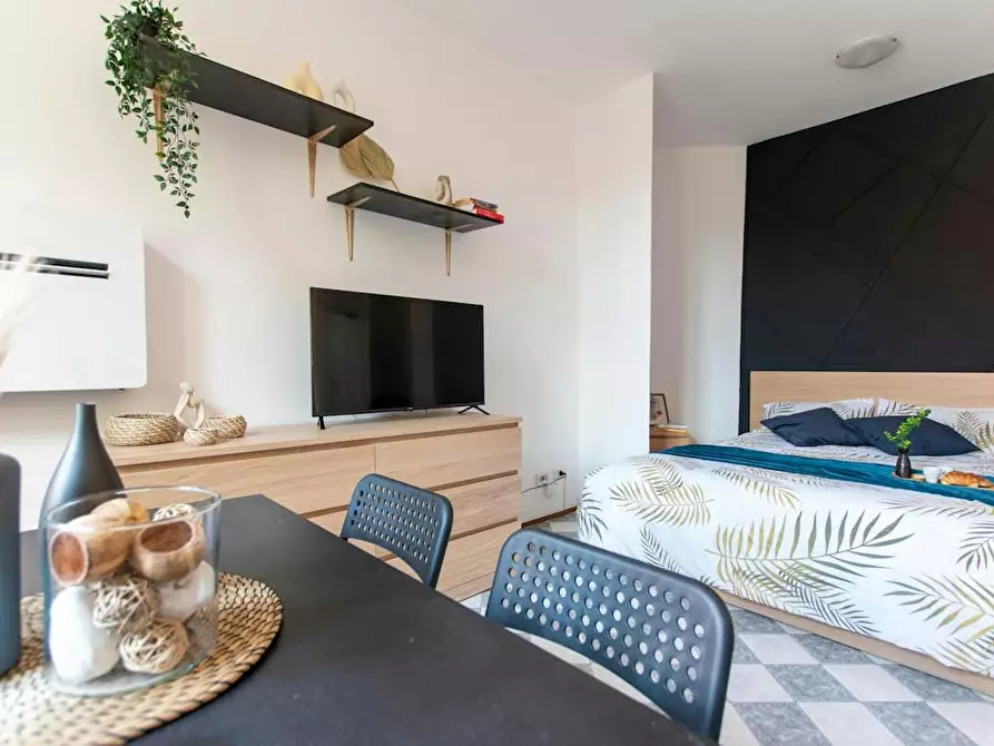 Immagine 6 di Appartamento in affitto  in Via Louis Pasteur a Milano