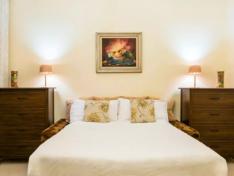 Immagine 2 di Appartamento in affitto  in Via Cisterna dell'Olio a Napoli