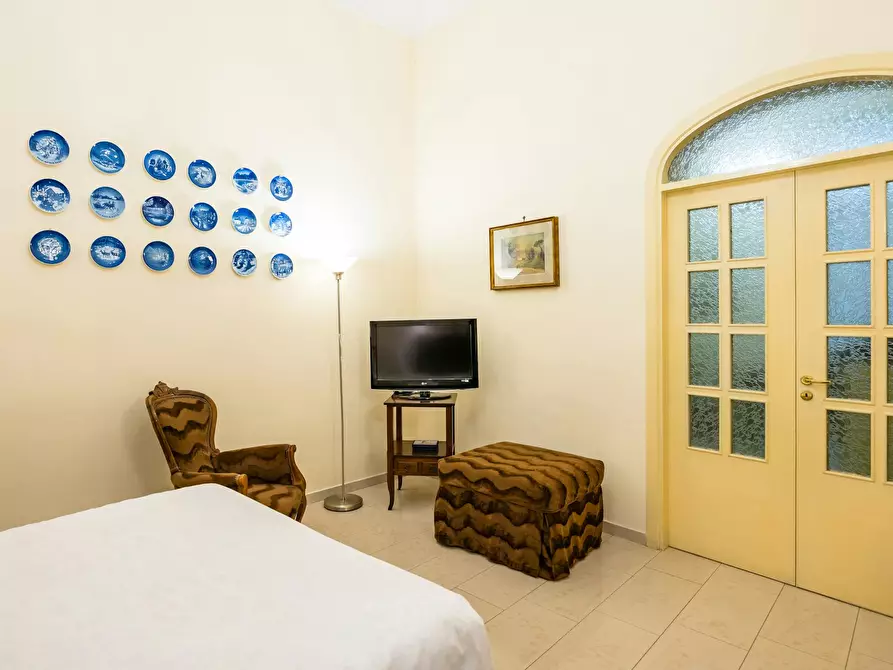 Immagine 3 di Appartamento in affitto  in Via Cisterna dell'Olio a Napoli