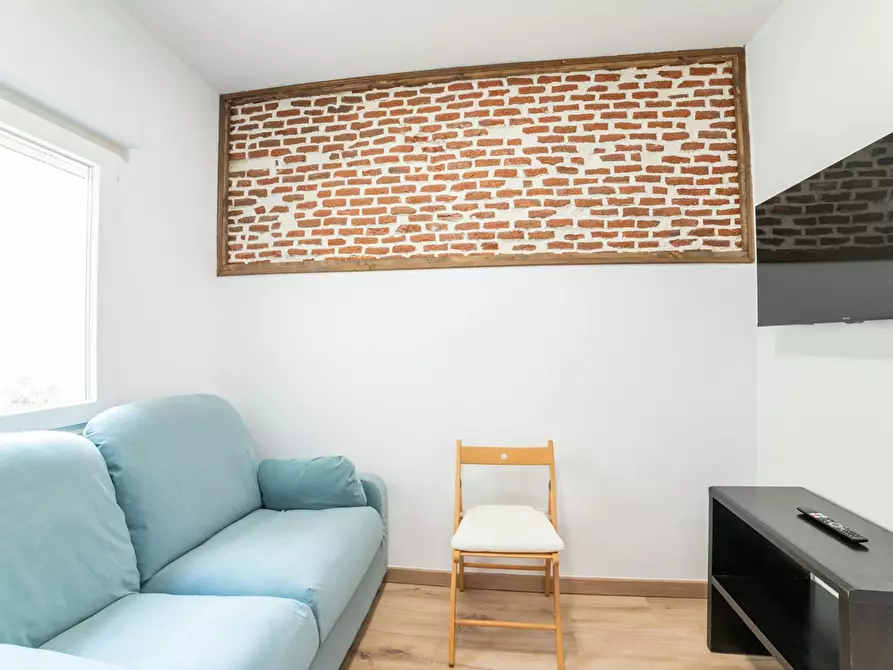 Immagine 4 di Appartamento in affitto  in Calle de José María Fernández Lanseros a Madrid