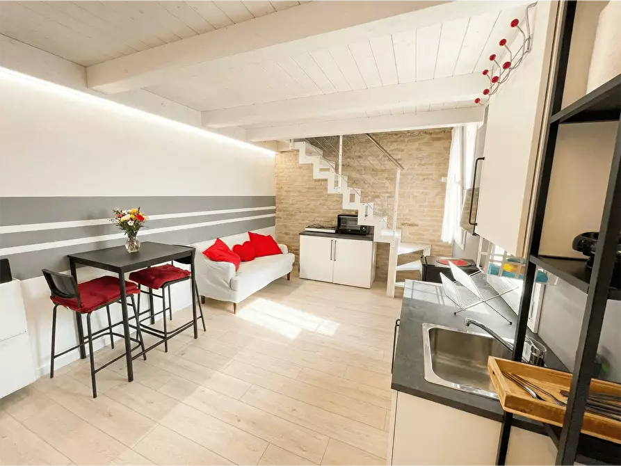 Immagine 1 di Appartamento in affitto  in Via Santa Caterina a Padova