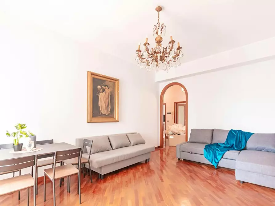 Immagine 5 di Appartamento in affitto  in Via Emilio Cornalia a Milano