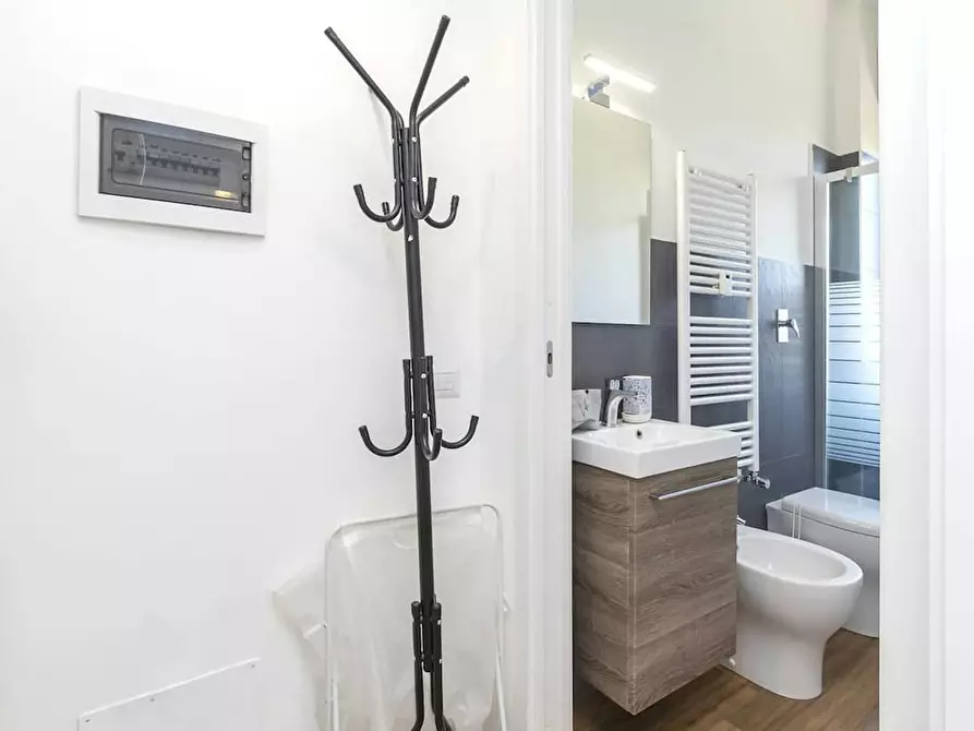 Immagine 7 di Appartamento in affitto  in Via Broni a Milano