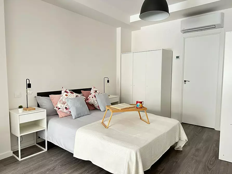 Immagine 4 di Appartamento in affitto  in Calle de Pradales a Madrid