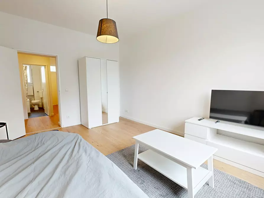 Immagine 2 di Appartamento in affitto  in Martin-Luther-Straße a Berlin