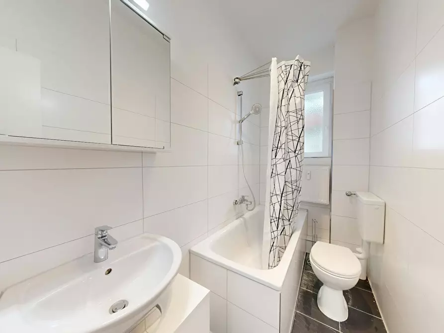 Immagine 5 di Appartamento in affitto  in Martin-Luther-Straße a Berlin