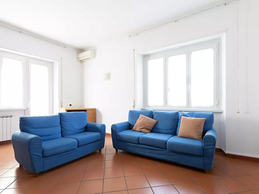 Immagine 1 di Appartamento in affitto  in Via Rosa Raimondi Garibaldi a Roma