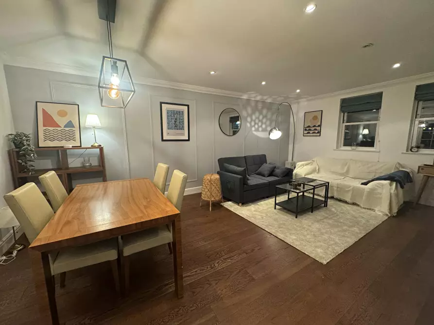 Immagine 2 di Casa indipendente in affitto  in Searles Road a Camberwell